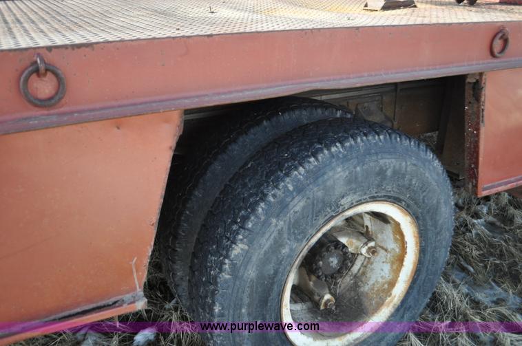 image for item C3377 1980 Ford 7000 Fleet Equipment Corp. tire service truck