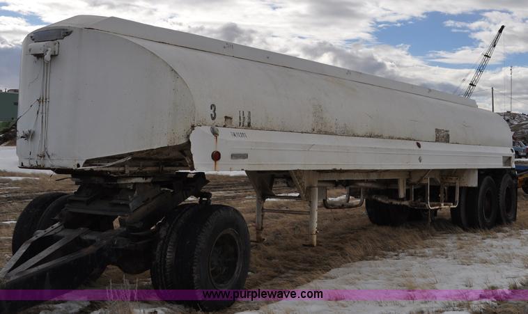 image for item C3401 1952 Trailmobile 34' tanker trailer