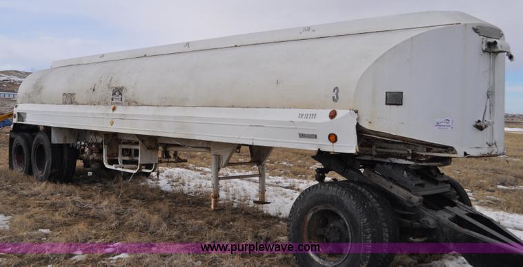 image for item C3401 1952 Trailmobile 34' tanker trailer