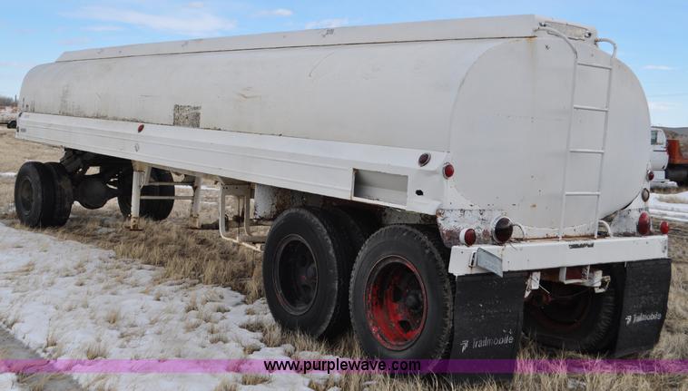 image for item C3401 1952 Trailmobile 34' tanker trailer