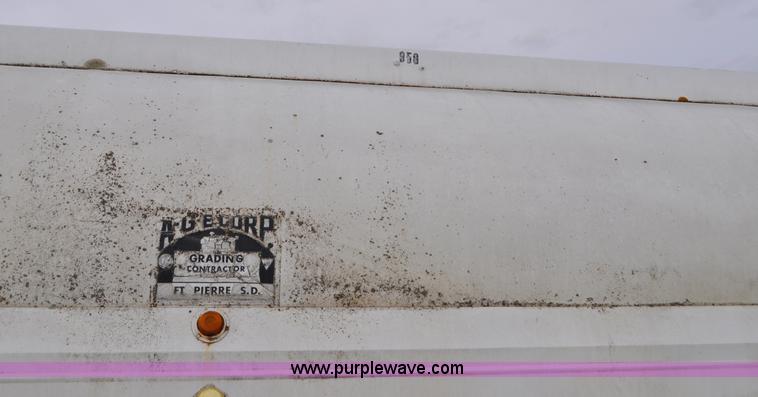 image for item C3401 1952 Trailmobile 34' tanker trailer