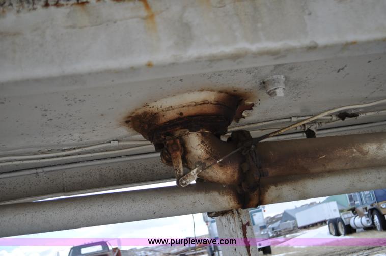 image for item C3401 1952 Trailmobile 34' tanker trailer