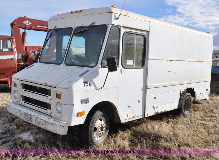 image for item C3402 1977 Chevrolet C30 step van