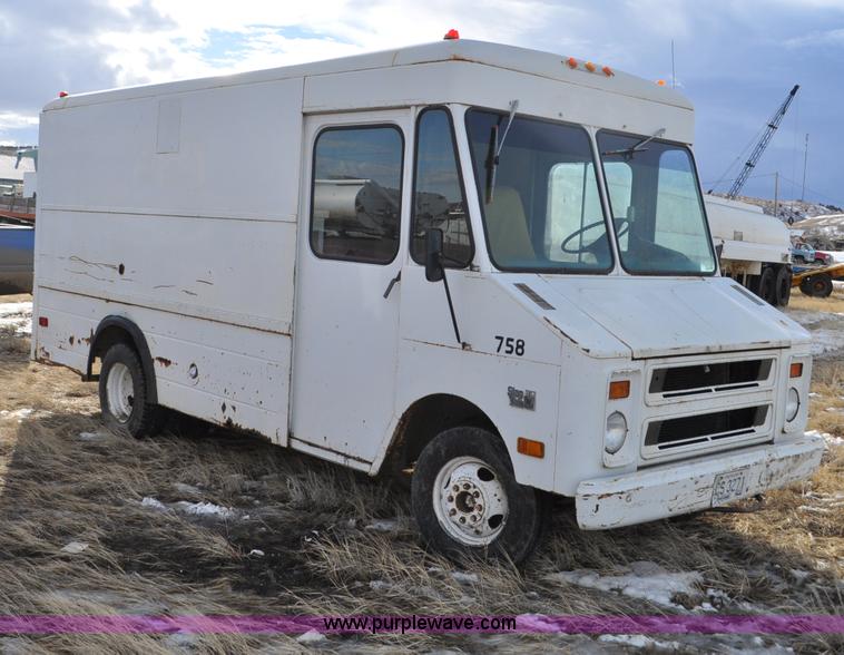 image for item C3402 1977 Chevrolet C30 step van