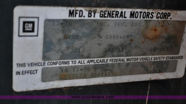 image for item C3402 1977 Chevrolet C30 step van