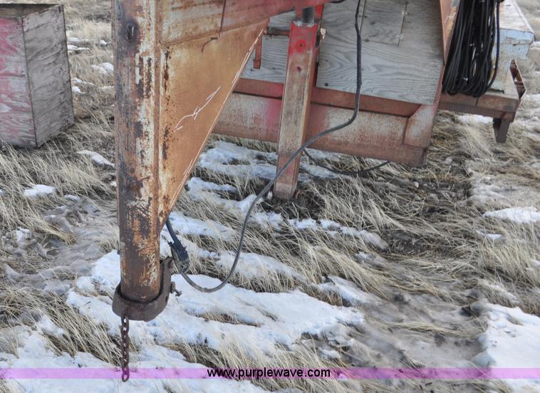 image for item C3403 1977 Chief gooseneck trailer