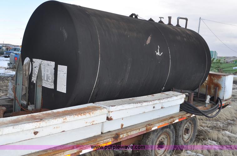 image for item C3403 1977 Chief gooseneck trailer