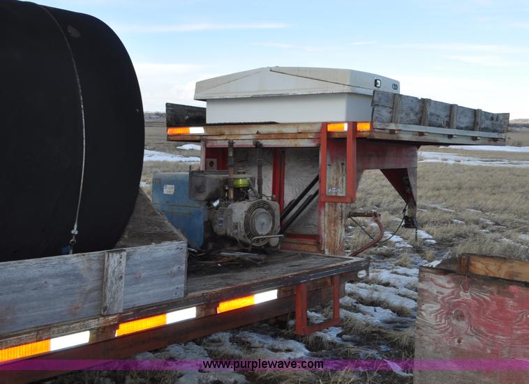 image for item C3403 1977 Chief gooseneck trailer