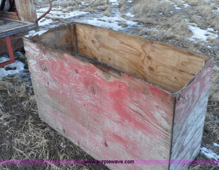 image for item C3403 1977 Chief gooseneck trailer