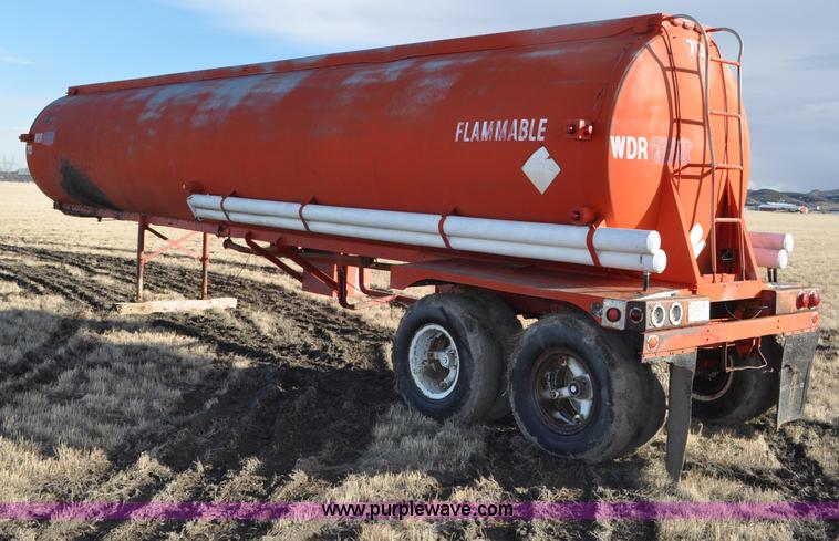 image for item C3404 1960 Trailmobile 38' aluminum tanker trailer