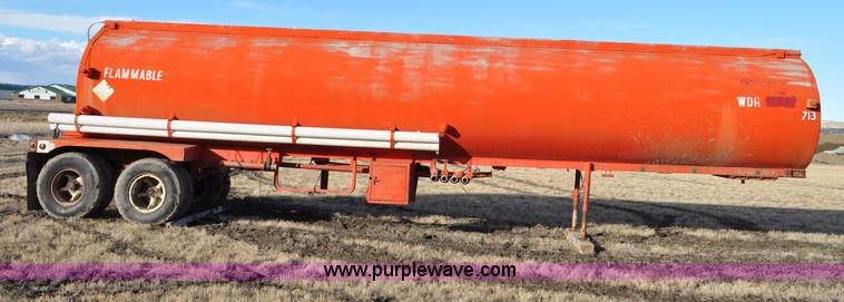 image for item C3404 1960 Trailmobile 38' aluminum tanker trailer