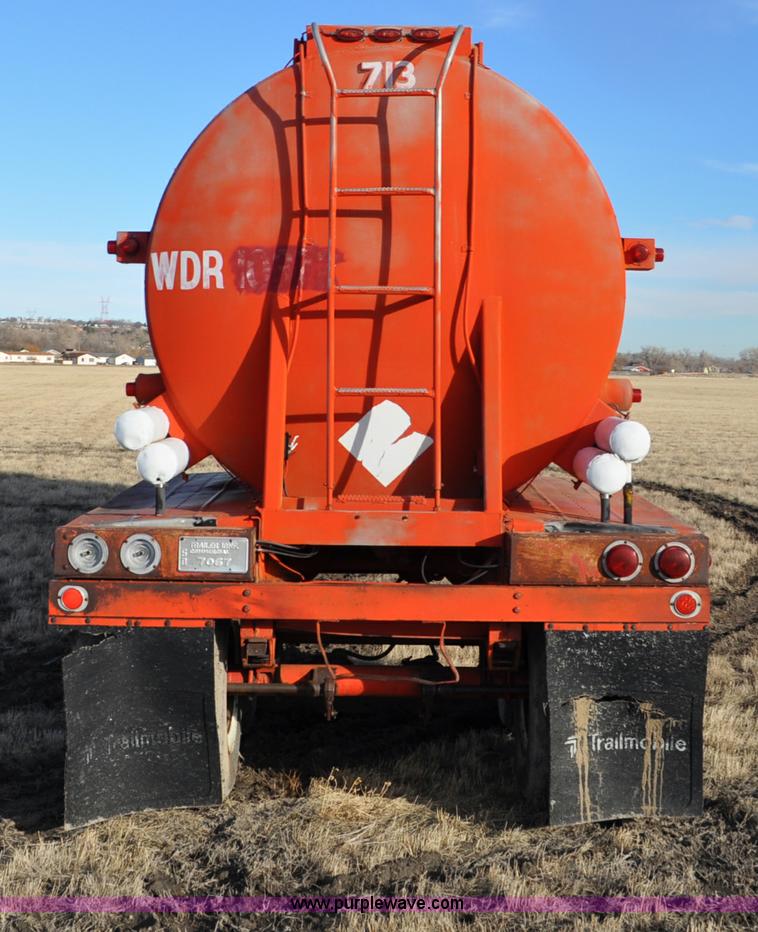 image for item C3404 1960 Trailmobile 38' aluminum tanker trailer