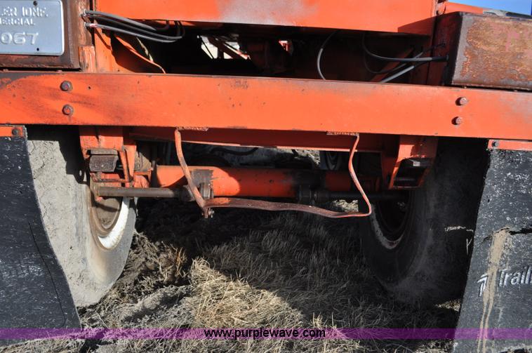 image for item C3404 1960 Trailmobile 38' aluminum tanker trailer