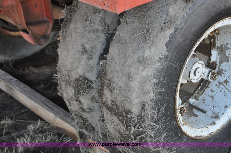 image for item C3404 1960 Trailmobile 38' aluminum tanker trailer