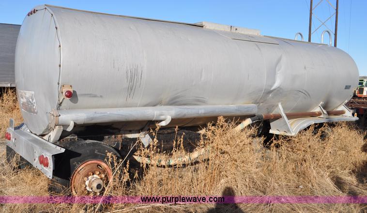 image for item C3411 1971 Fruehauf hot oil tanker pup trailer