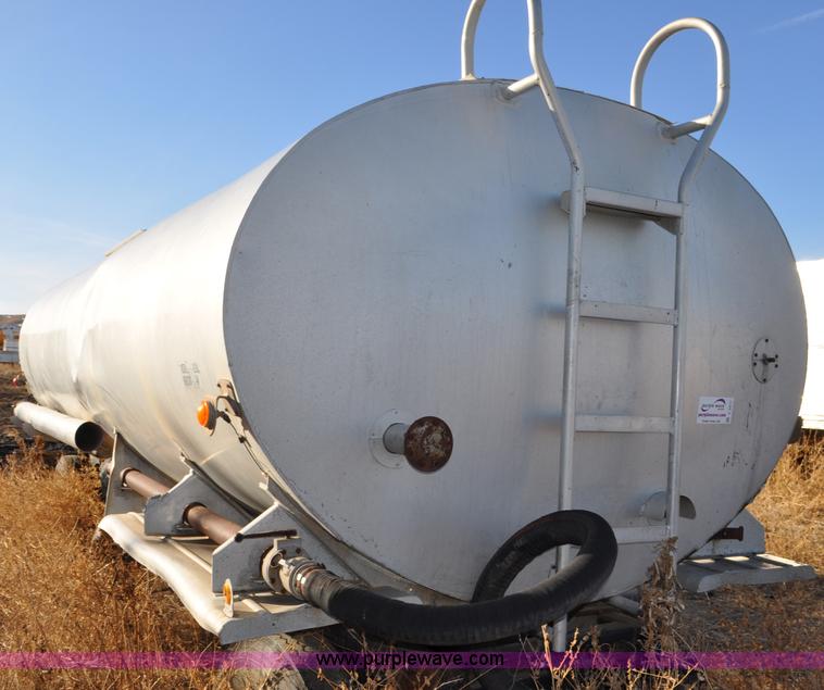 image for item C3411 1971 Fruehauf hot oil tanker pup trailer