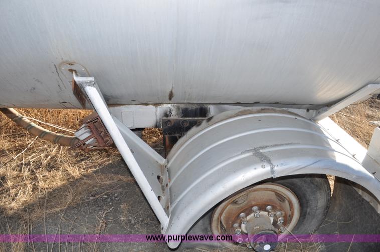 image for item C3411 1971 Fruehauf hot oil tanker pup trailer