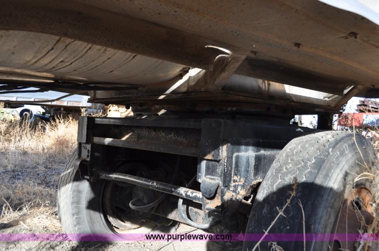 image for item C3411 1971 Fruehauf hot oil tanker pup trailer