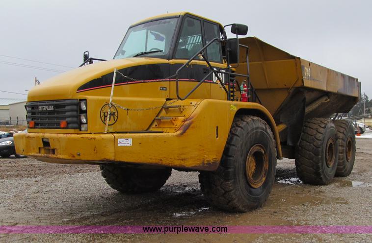 image for item D7159 2006 Caterpillar 740 articulated dump truck