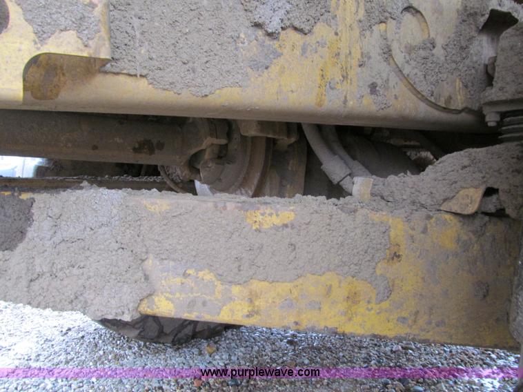 image for item D7159 2006 Caterpillar 740 articulated dump truck