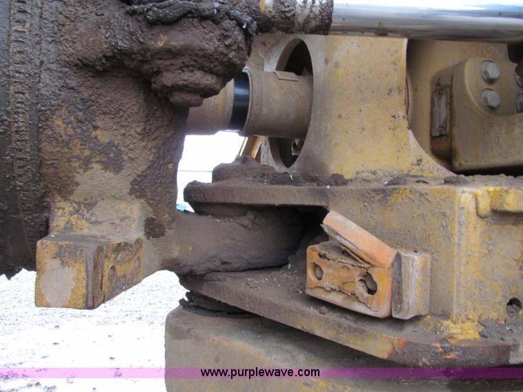 image for item D7159 2006 Caterpillar 740 articulated dump truck