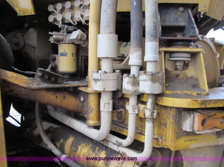 image for item D7159 2006 Caterpillar 740 articulated dump truck