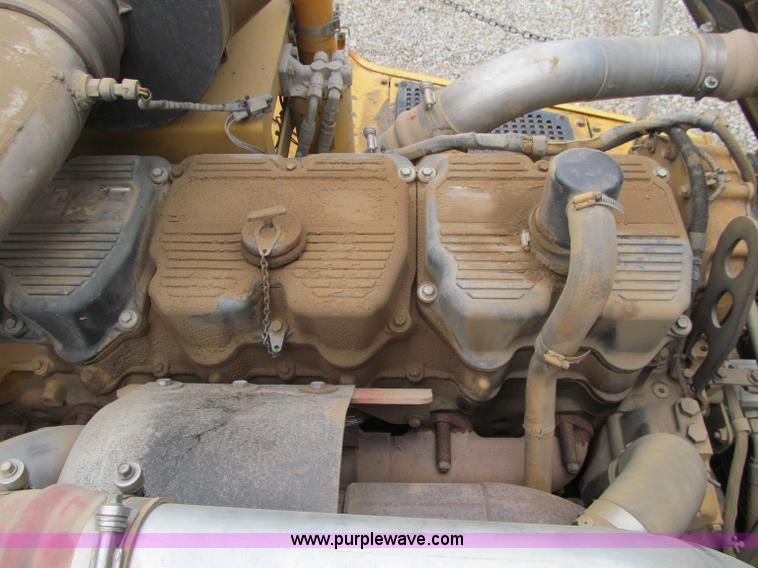 image for item D7159 2006 Caterpillar 740 articulated dump truck