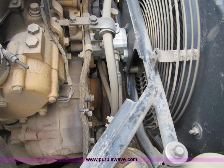 image for item D7159 2006 Caterpillar 740 articulated dump truck