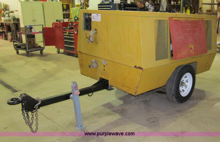 image for item D7168 Sullair portable air compressor