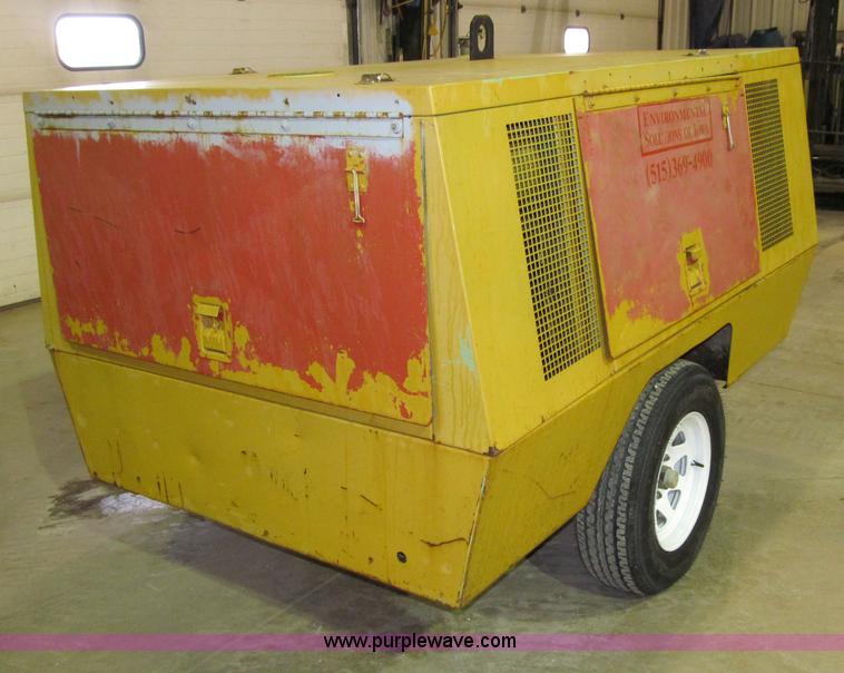 image for item D7168 Sullair portable air compressor