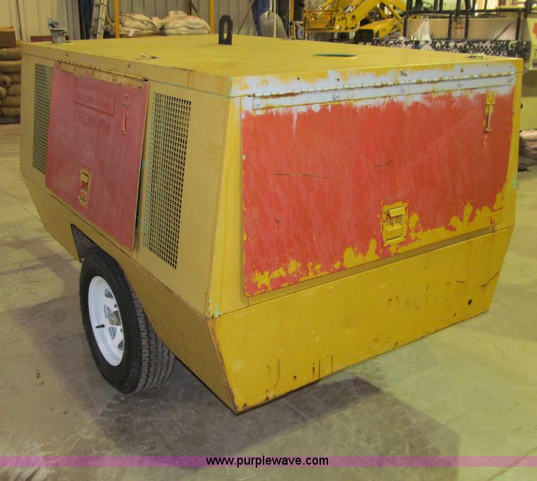 image for item D7168 Sullair portable air compressor