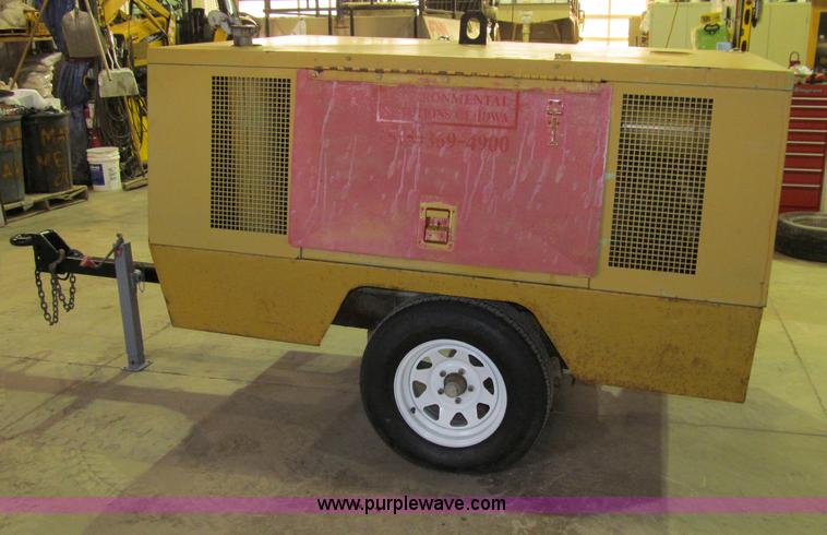 image for item D7168 Sullair portable air compressor