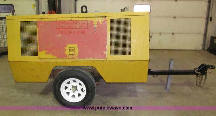 image for item D7168 Sullair portable air compressor