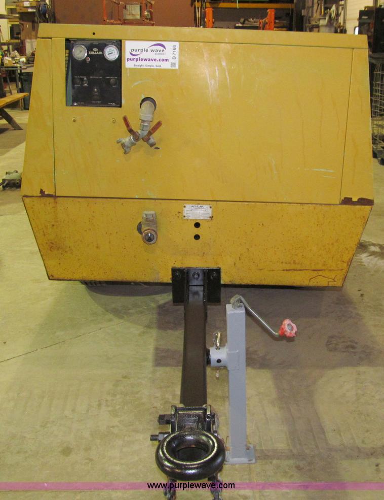 image for item D7168 Sullair portable air compressor