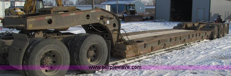 image for item F5909 1996 Dynaweld lowboy trailer