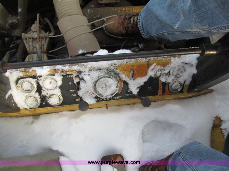 image for item F5910 Hyster C600 series pad foot roller