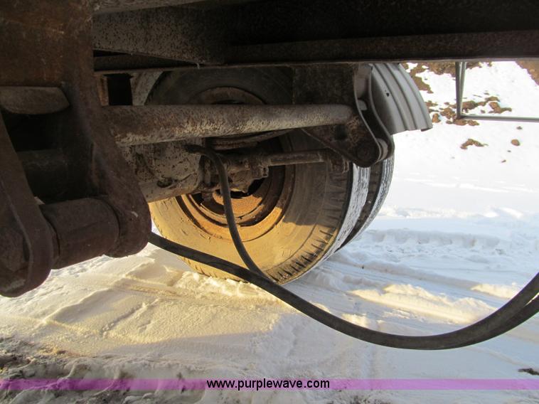 image for item F5911 Portable water tank trailer