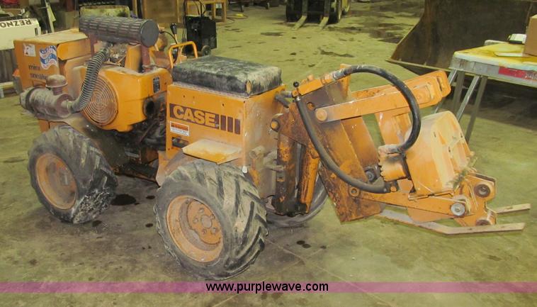 image for item F5912 Case Mini Sneaker