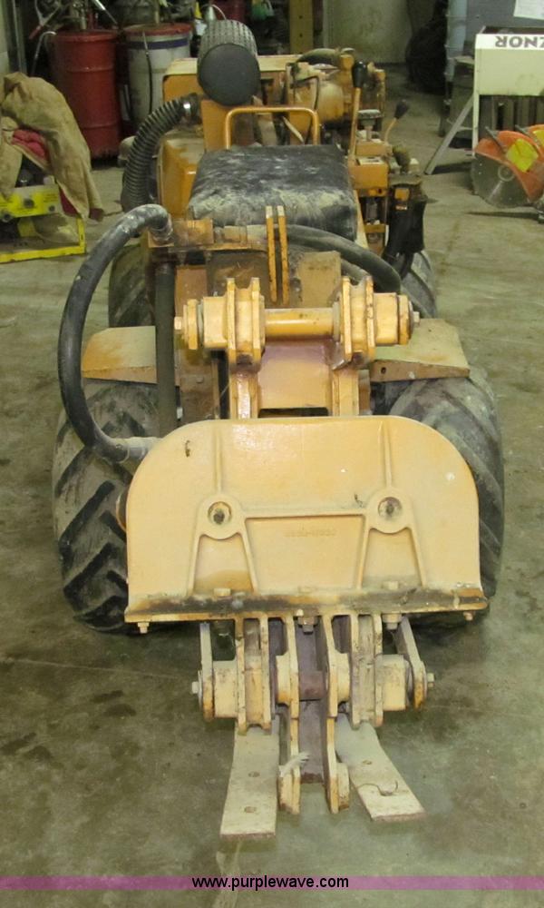 image for item F5912 Case Mini Sneaker