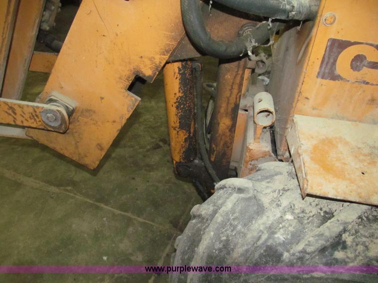 image for item F5912 Case Mini Sneaker