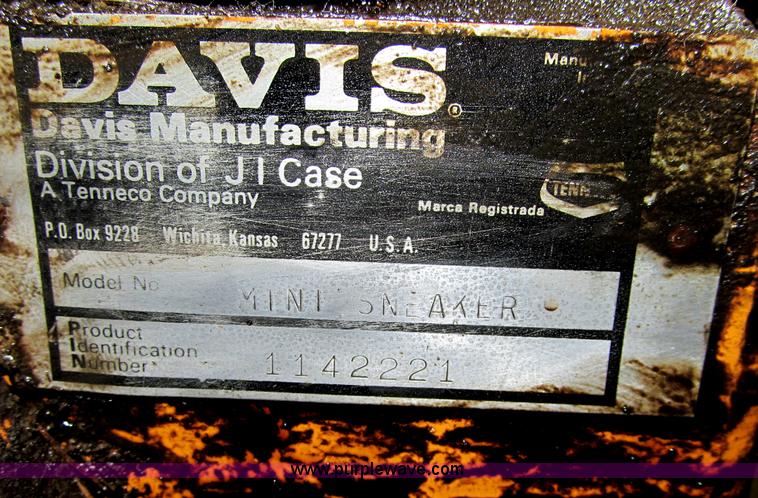 image for item F5912 Case Mini Sneaker