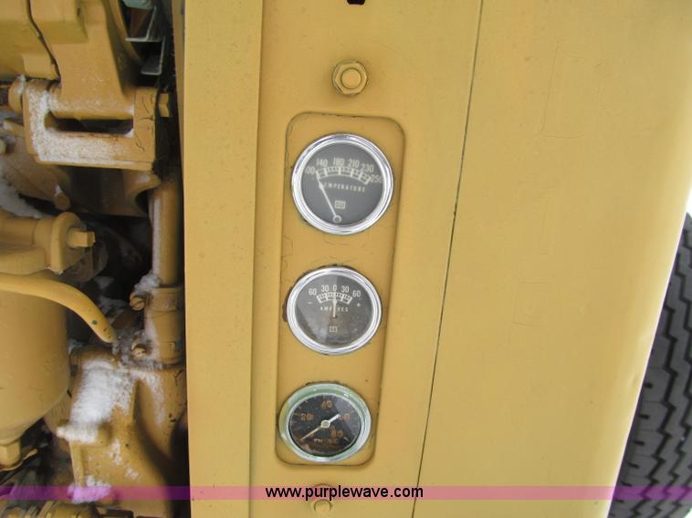 image for item F5913 Shop built loading conveyor