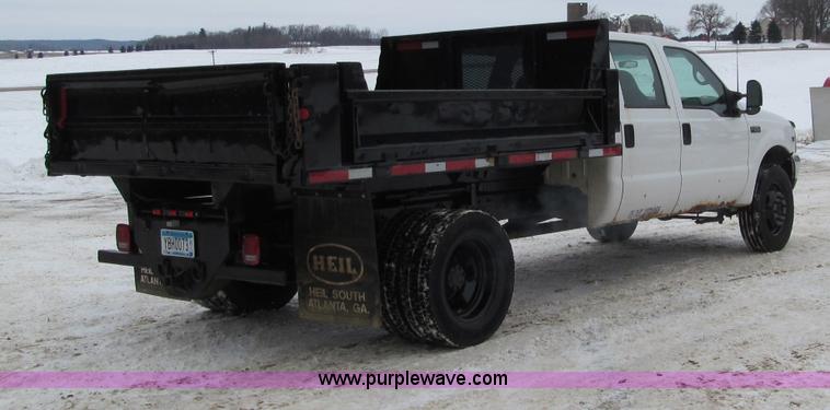 image for item F5918 1999 Ford F550 XLT Super Duty Crew Cab pickup truck