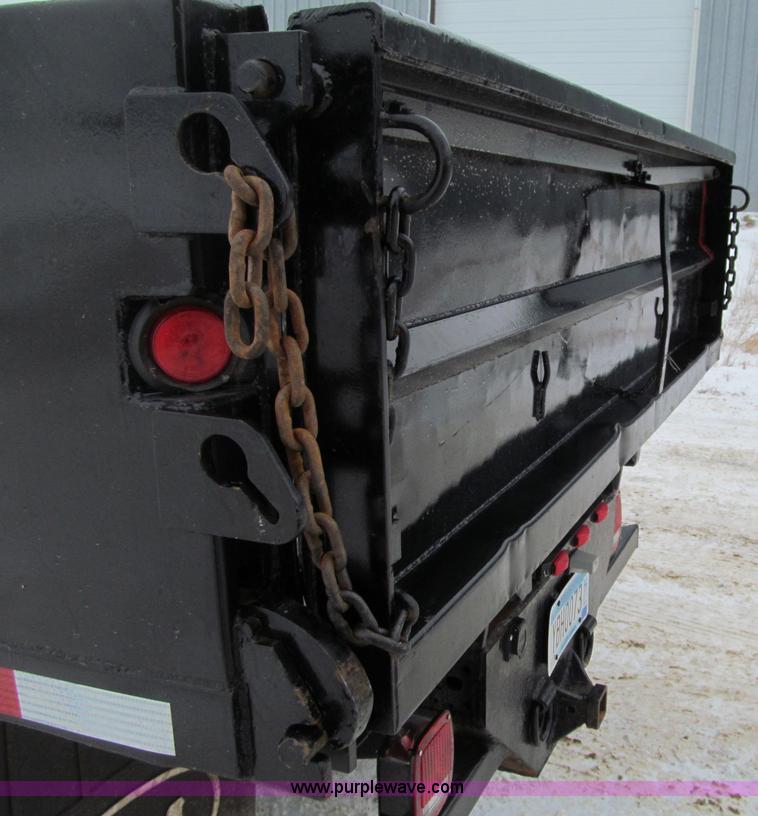 image for item F5918 1999 Ford F550 XLT Super Duty Crew Cab pickup truck