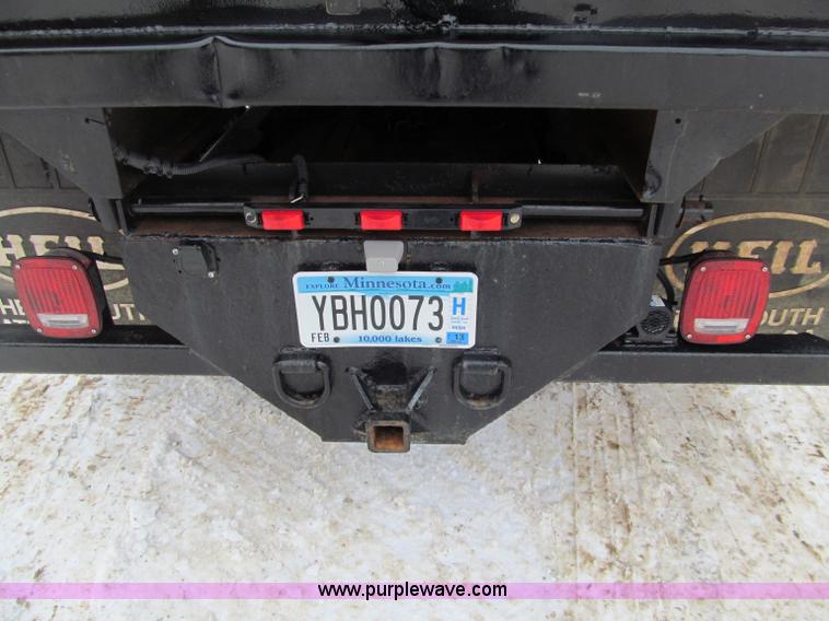 image for item F5918 1999 Ford F550 XLT Super Duty Crew Cab pickup truck