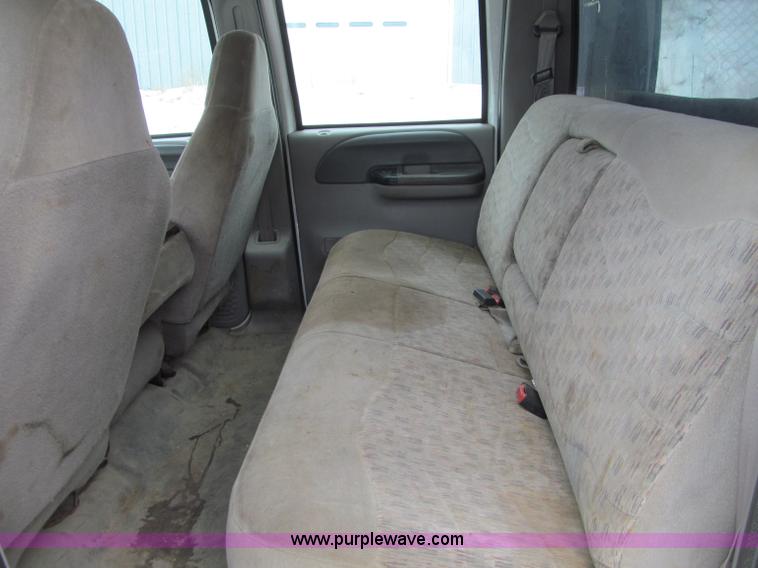 image for item F5918 1999 Ford F550 XLT Super Duty Crew Cab pickup truck