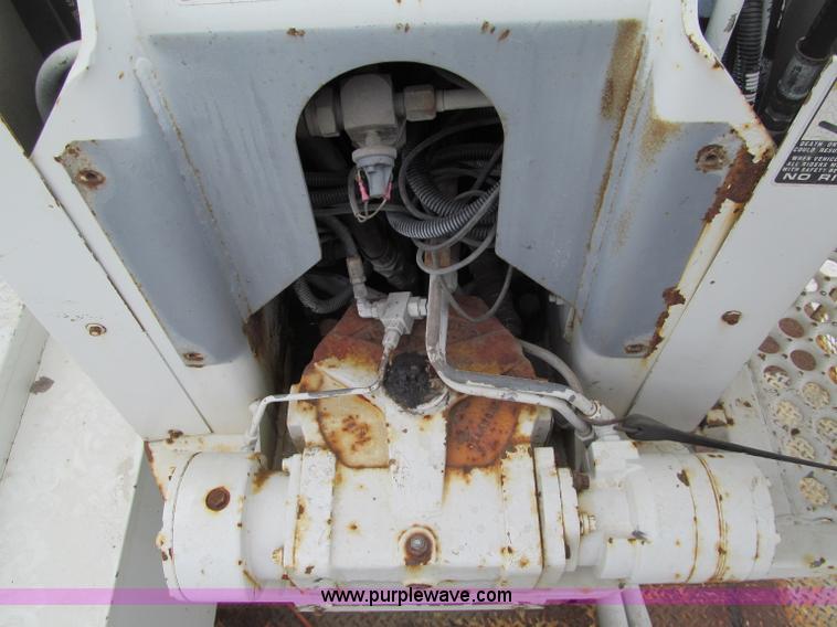 image for item F5919 1997 International 4700 Digger Derrick truck