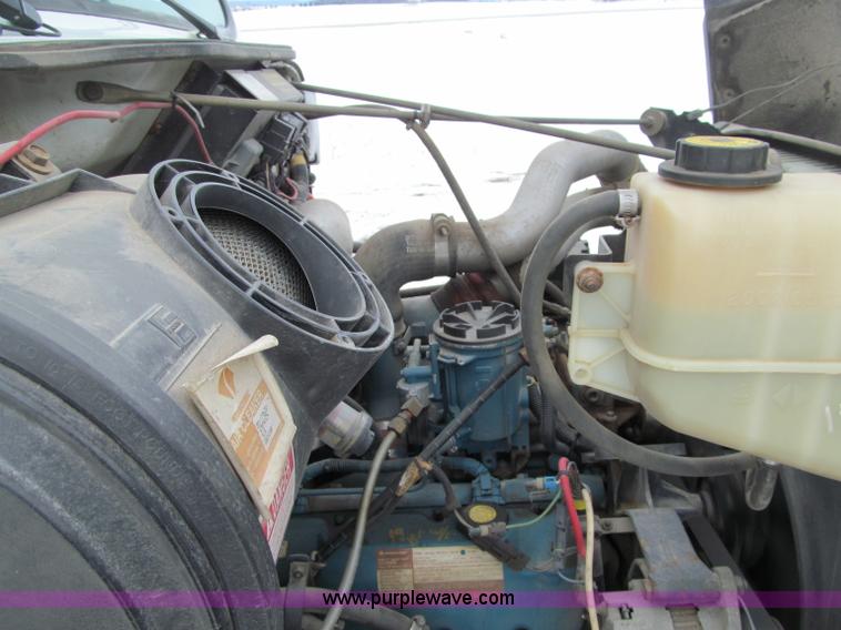 image for item F5919 1997 International 4700 Digger Derrick truck