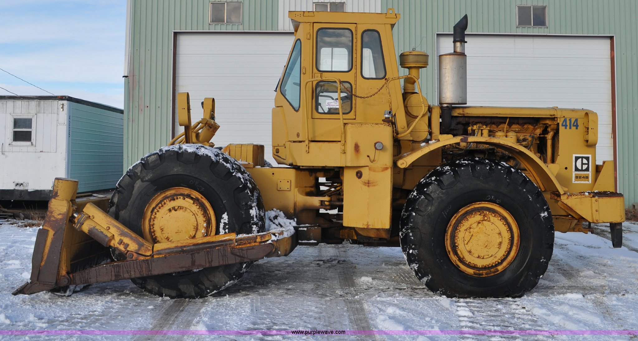 1975 Caterpillar 824B articulated wheel dozer in Ft. Pierre, SD Item C3341 sold Purple Wave