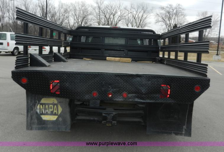 image for item A3965 1995 Ford F450 XL Super Duty flatbed pickup truck